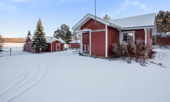 Akaslompolo House | Nutukas/ylläksen Lapikas by Interhome
