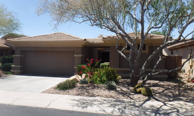 Anthem Country Club House | NW Phoenix in Gated Anthem Country Club - House + Guest Casita