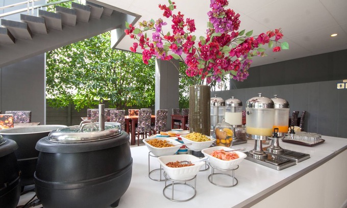 Bang Sao Thong Hotel | NY City Resort and Spa