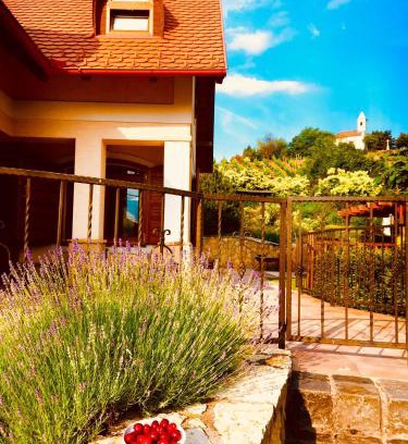 Szigliget House | Nyugalom Szigete Vendégház SZIGLIGET