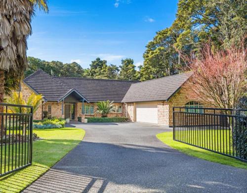 Glenbervie House | NZ County Holiday Home