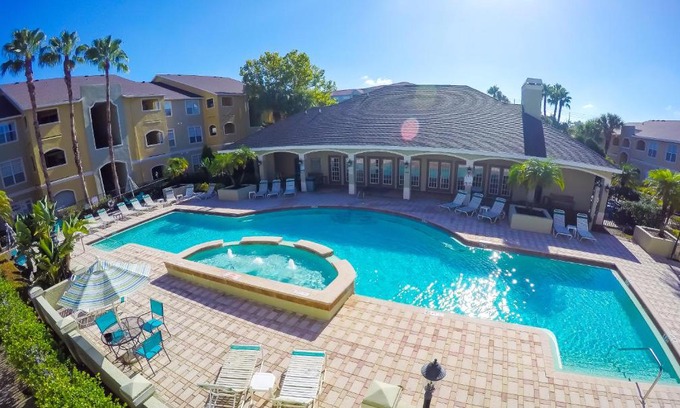 Clearwater Apartment | o CHARMING CONDO MINUTES FROM GORGEOUS CLEARWATER BEACHES o