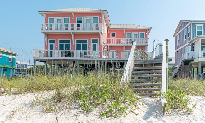 Surf Side Shores House | O My Scallops. Displayed on the cover of Better Homes and Gardens!