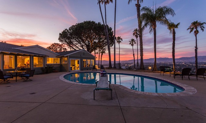 Sherman Oaks House | Oak Hills by AvantStay | Panoramic View, Pool, Spa