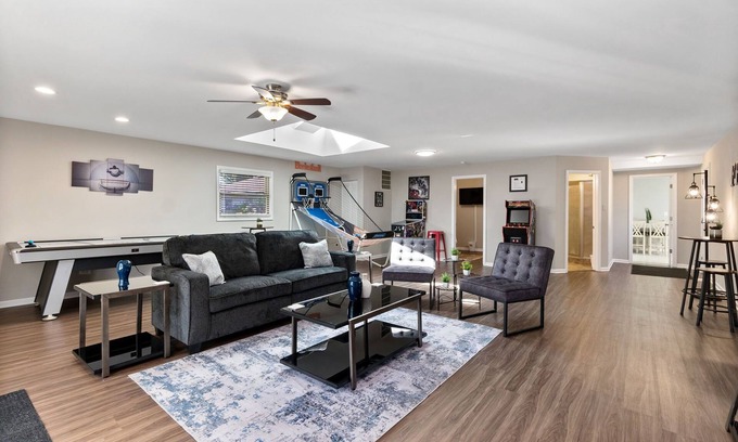 Oak Lawn House | Oak Lawn Rental