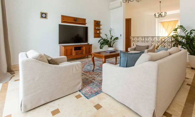 Kuljace Villa | Oak Leaf Residence Villa 4