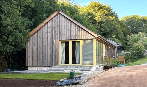 Tavistock House | Oak Lodge