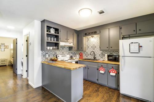 Mountain View House | Oak St