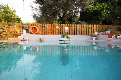 Caronia Villa | Oasi Della Natura with pool by Local House