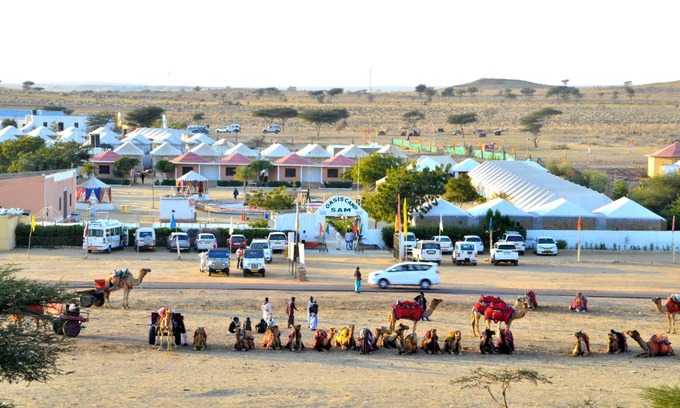 Amar Sagar Pol Resort | Oasis camp sam