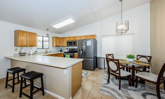 Rita Ranch House | Oasis de Saguaro 3-Bedroom home with pool