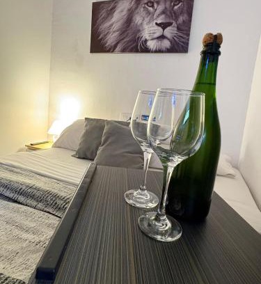 Navas House | Oasis Meridian