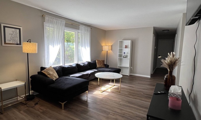 Maple Grove House | Oasis Of Maple Grove