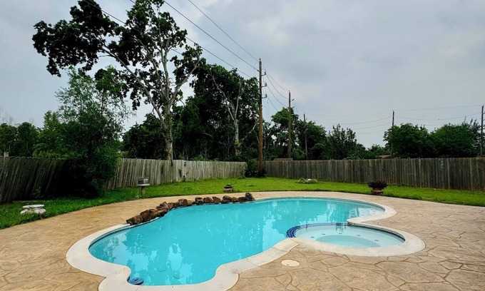 George Bush Park/Eldridge House | Oasis with Pool and Jacuzzi