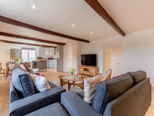 Preston House | Oast View - Uk43088
