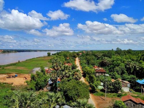 Tboung Khmum Apartment | OBT - The Longan Bungalow