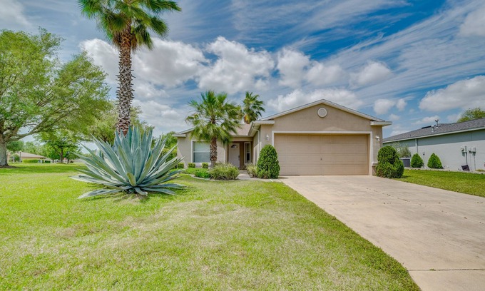 Ocala House | Ocala Home w/Screened-In Porch & Community Perks!