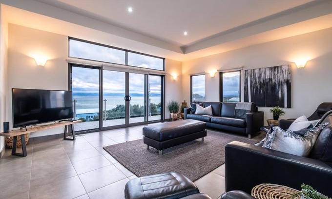 Coles Bay House | Oceaan 101 - Freycinet Holiday Houses