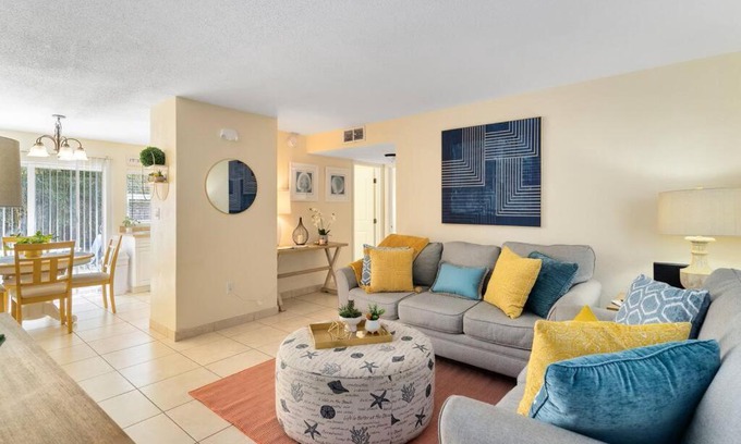 Indian Harbour Beach Apartment | Ocean 6 - Surfside