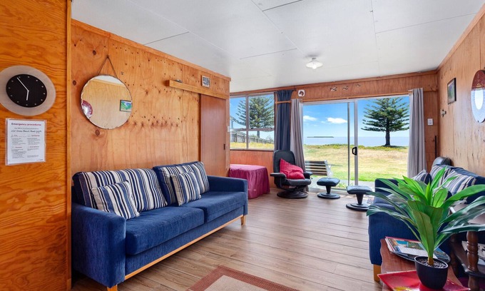 Ohope Cottage | Ocean Bach - Ohope Beach Bach