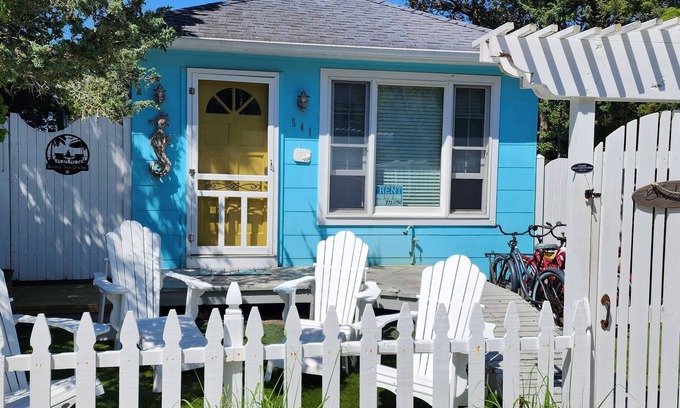 Ocean Beach House | Ocean Beach Fire Island 3bds/2bth,3 Houses from the Beach! Huge back&front yard