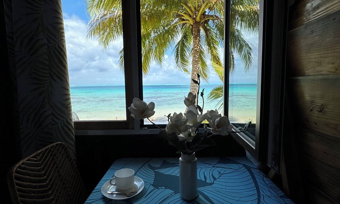 Fitii House | Ocean Beach Front Bungalow