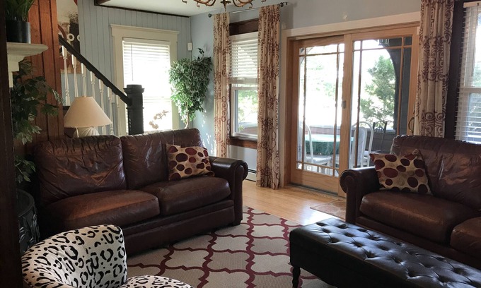 New London House | Ocean Beach Park Lawrence M.Hosp MitchellCollege Coast Guard Academy CT College
