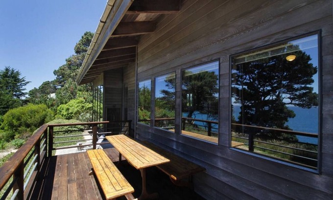 Jenner House | Ocean Bluff Serenity Awaits You!