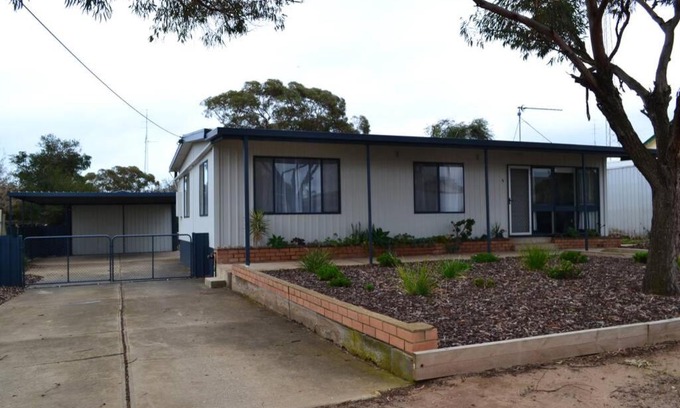 Moonta Bay House | Ocean Breeze
