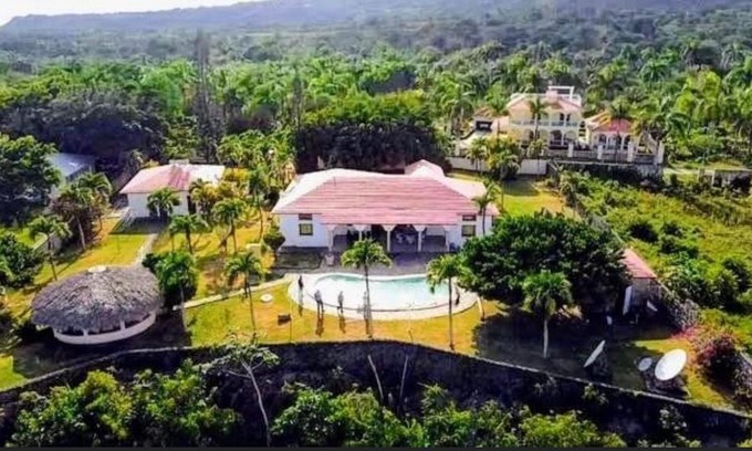 Cabrera Villa | Ocean Breeze Villa Carismar