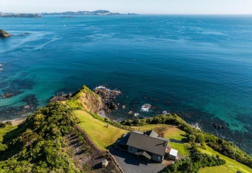 Russell House | Ocean Cliff