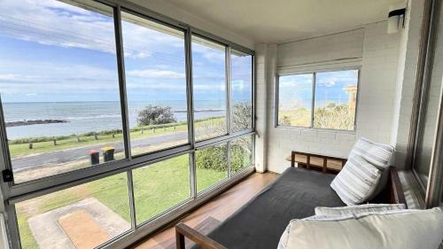 Minnie Water House | Ocean Escape