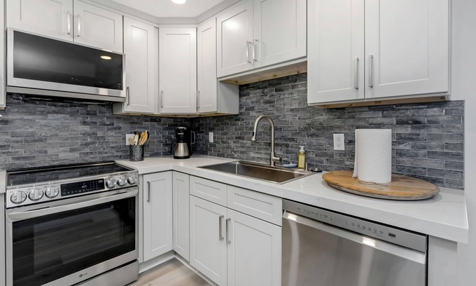 Dunedin House | Ocean front Charming 2-bedroom 2-bath townhome in fabulous Dunedin