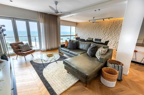 Sheffield Beach Apartment | Ocean Luxury