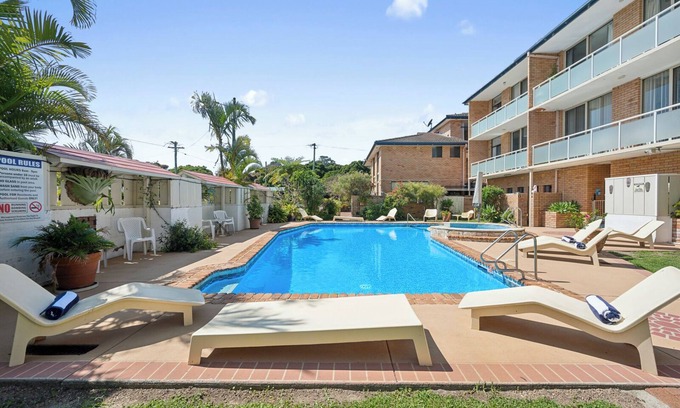 Coffs Harbour Apartment | Ocean Parade 18 - Two Bedroom Apartment with Pool Views