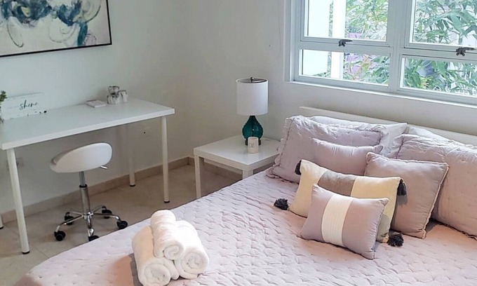 Ocean Park Apartment | Ocean Park Couples Retreat steps to the beach!