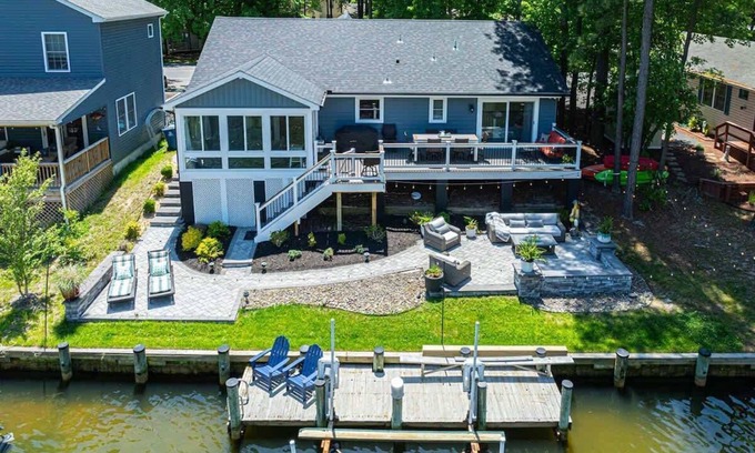Ocean Pines House | Ocean Pines 3BR 2BA Canal Front Home with Sunroom