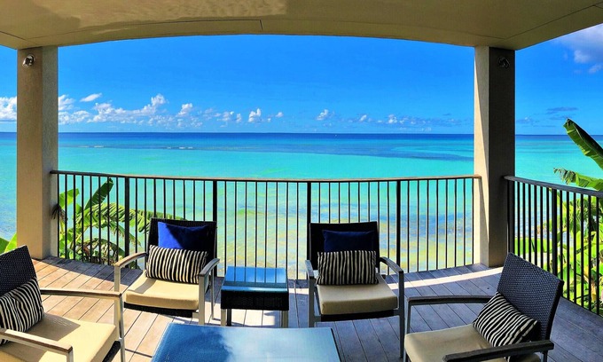 Worthing Condo | Ocean Reef 102 - Luxury Beachfront Condo