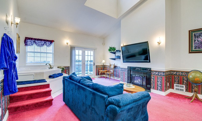 Ocean Shores Condo | Ocean Shores Condo Rental w/View - Walk to Beach!