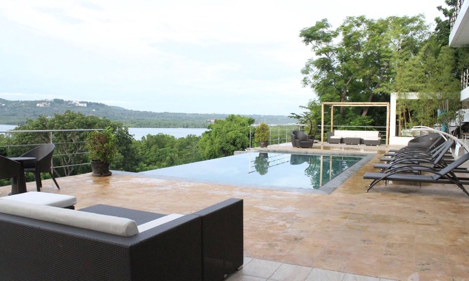 Tagbilaran Resort | Ocean Suites Boutique Hotel