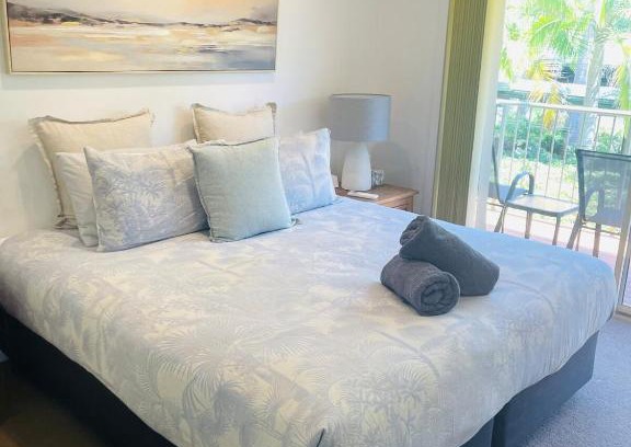 Coffs Harbour Apartment | Ocean Tropics Lush Villa at Aanuka Resort