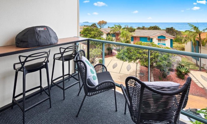 Sapphire Beach Apartment | Ocean View Apartment - Aqualuna Coffs Harbour