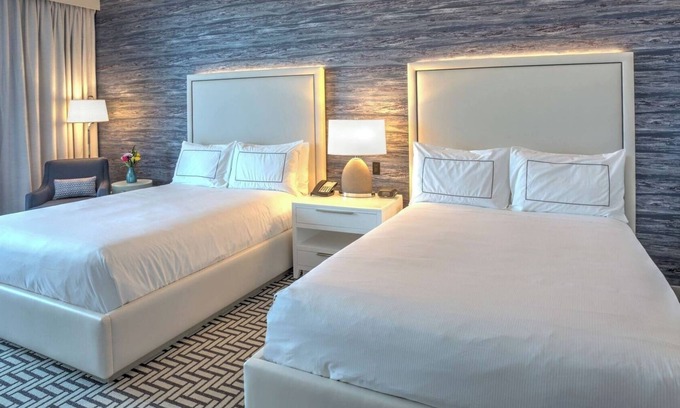 Central Beach Hotel | Ocean View Balcony Room with Modern Coastal Charm near Las Olas Marina