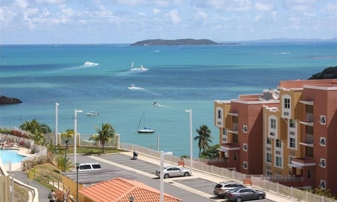 Sardinera Condo | Ocean View Condo W/Wifi & Air Conditioning in Penamar