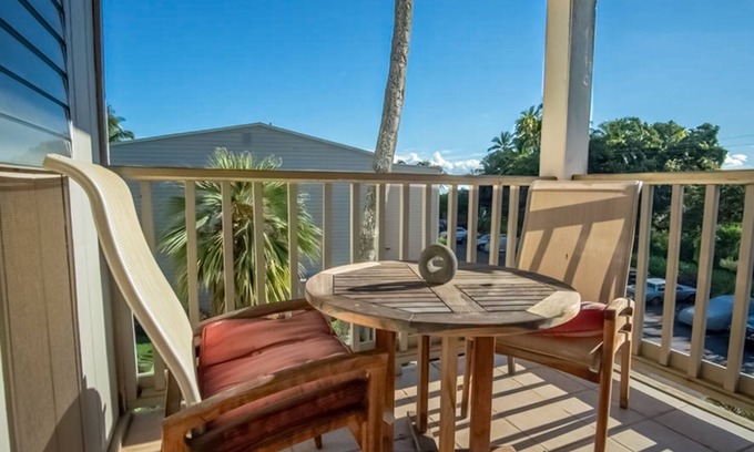 Ualapue Apartment | Ocean View Family Condo w/Free WiFi, Shared Pool & Tennis - Close to the Waves