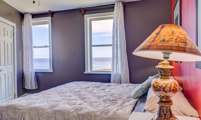 Antoneys Cay Resort | Ocean View