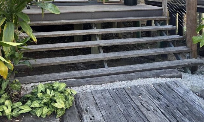 King Scrub House | Ocean view Mountain Top Treehouse Style Home