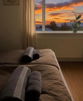 Hafnarfjordur House | Ocean view room in urban center