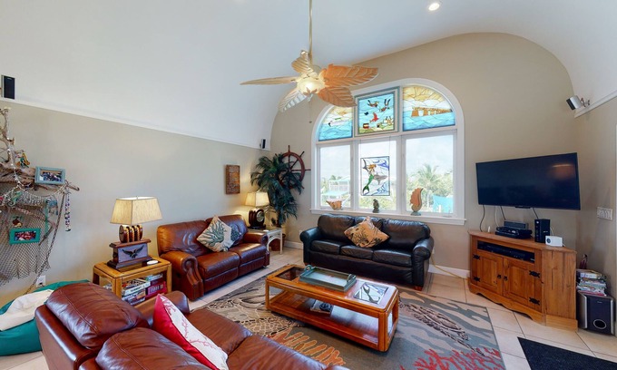Cutthroat Harbor Estates House | Ocean-view snowbird retreat with private pool, rooftop, lanais, kayak & bikes