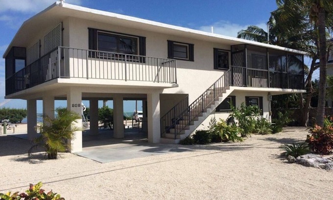 Islamorada House | Ocean Views and Secure Dockage = Vacation